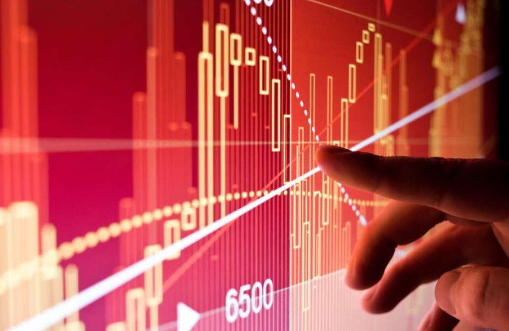 Investors Pile into Chinese Stocks, ETFs